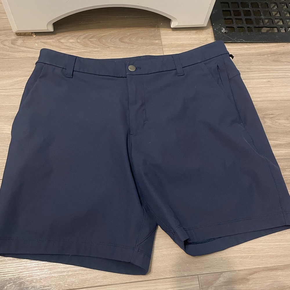 Lululemon golf shorts